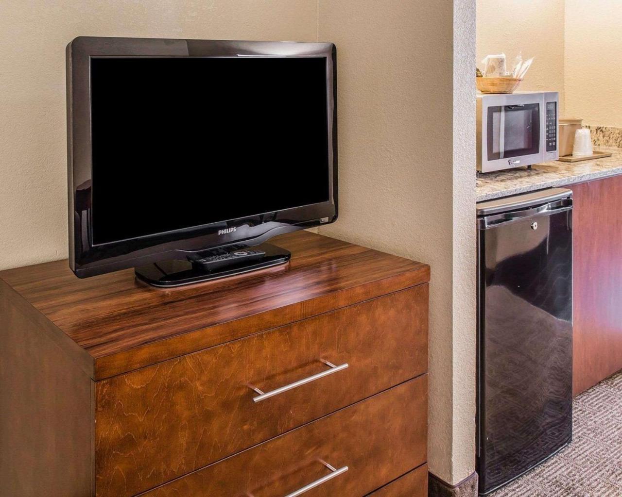 Comfort Inn & Suites Lakeland North I-4 מראה חיצוני תמונה