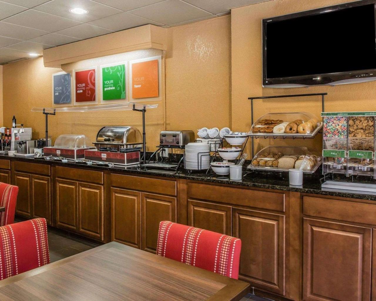 Comfort Inn & Suites Lakeland North I-4 מראה חיצוני תמונה